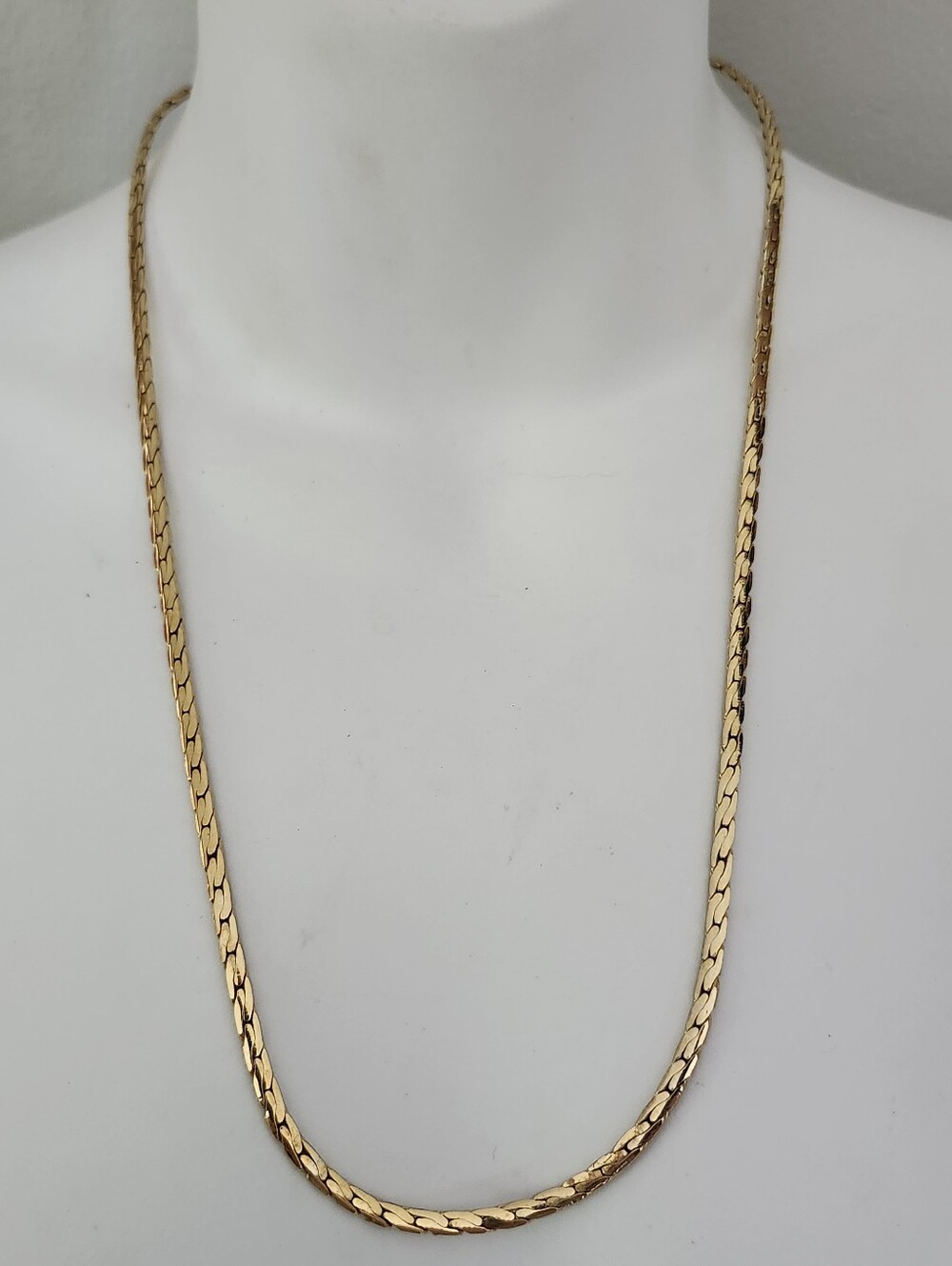 Vtg Korea Classic Gold Tone Herringbone Link Necklace - 24 Inches